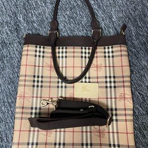 Pre-owned Burberry Haymarket Check Shopper Tote